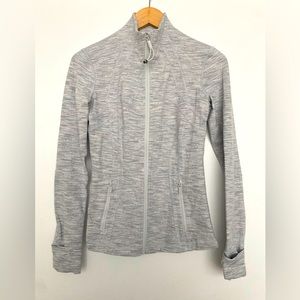 Lululemon Woman’s Size 4 - Define Jacket 
Luxtreme
